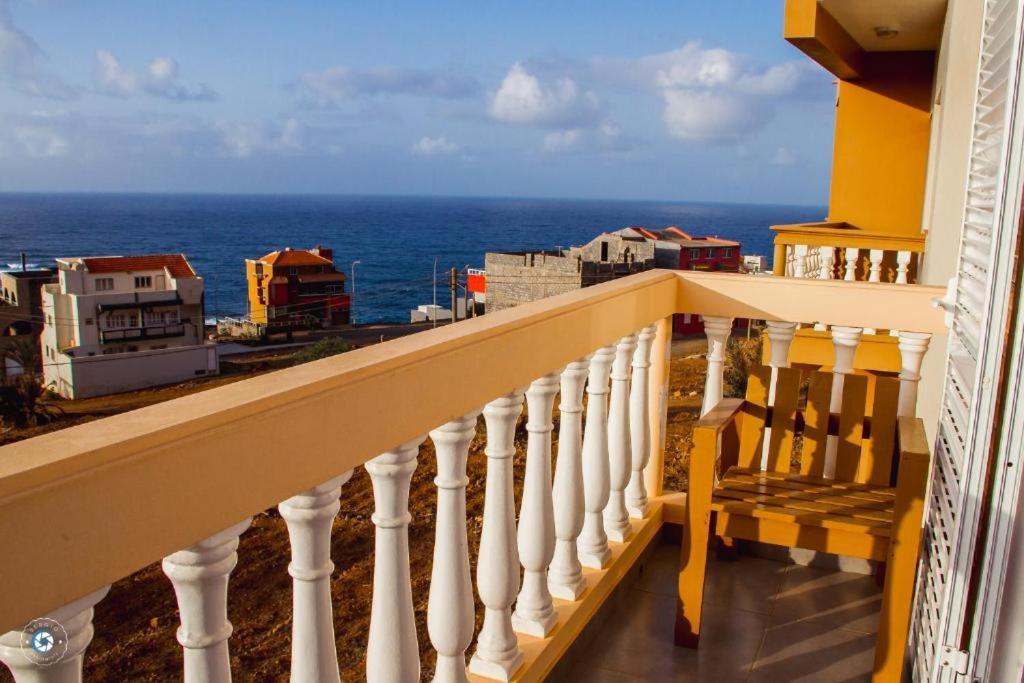 Kolina D'Sol Bed & Breakfast Ponta Do Sol Exterior photo